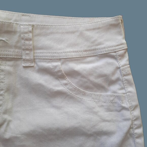 Y2K Low Rise White Denim Mini Skirt US 9 Frayed Raw Hem 2000s - Picture 4 of 7